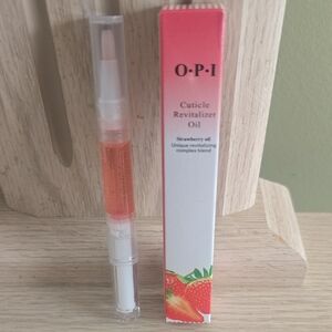 OPI Strawberry Cuticle Revitalizer Oil - Longer, Stronger Nails NIB